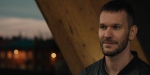 Loc-Dog сегодня 37 лет. Вспоминаем «Смейся (outro)» и клип на трек с участием студентов.