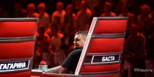 «Теперь ты в Голосе»: Баста зачитал трек вместе с другими наставниками проекта