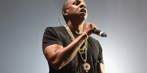 Музыка дня: мощнейший плейлист Jay Z по следам беспорядков в Далласе