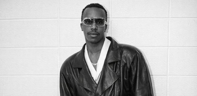 13 января 1990 года MC Hammer выпустил сингл «U Can't Touch This» — первый коммерческий суперхит рэпа. 