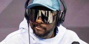 ИИ идет за головами радиоведущих. Просто принять это или начать волноваться? 