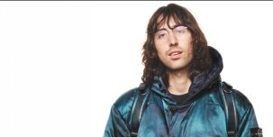 Ответы на вопросы от знаменитостей калибра A.G. Cook и Паоло Мальдини в новой рекламе Stone Island.