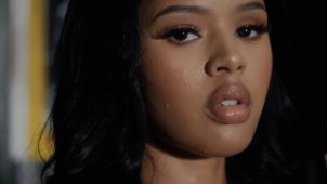 Gunna и Chris Brown приоткрывают окно в тайный тренажерный зал в клипе на ремикс "WGFT".