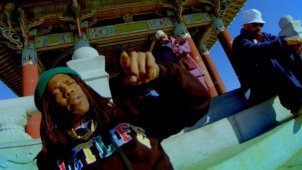 Larry June, Curren$y и The Alchemist в красивом калифорнийском видео «Everything Allocated».