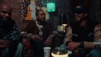 Коридоры, бриллианты и спорткары в новом видео Dave East и Harry Fraud «Shooter Blocc».