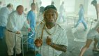 DaBaby и Lil Wayne попадают в психушку в клипе «Lonely». У видео есть особое послание